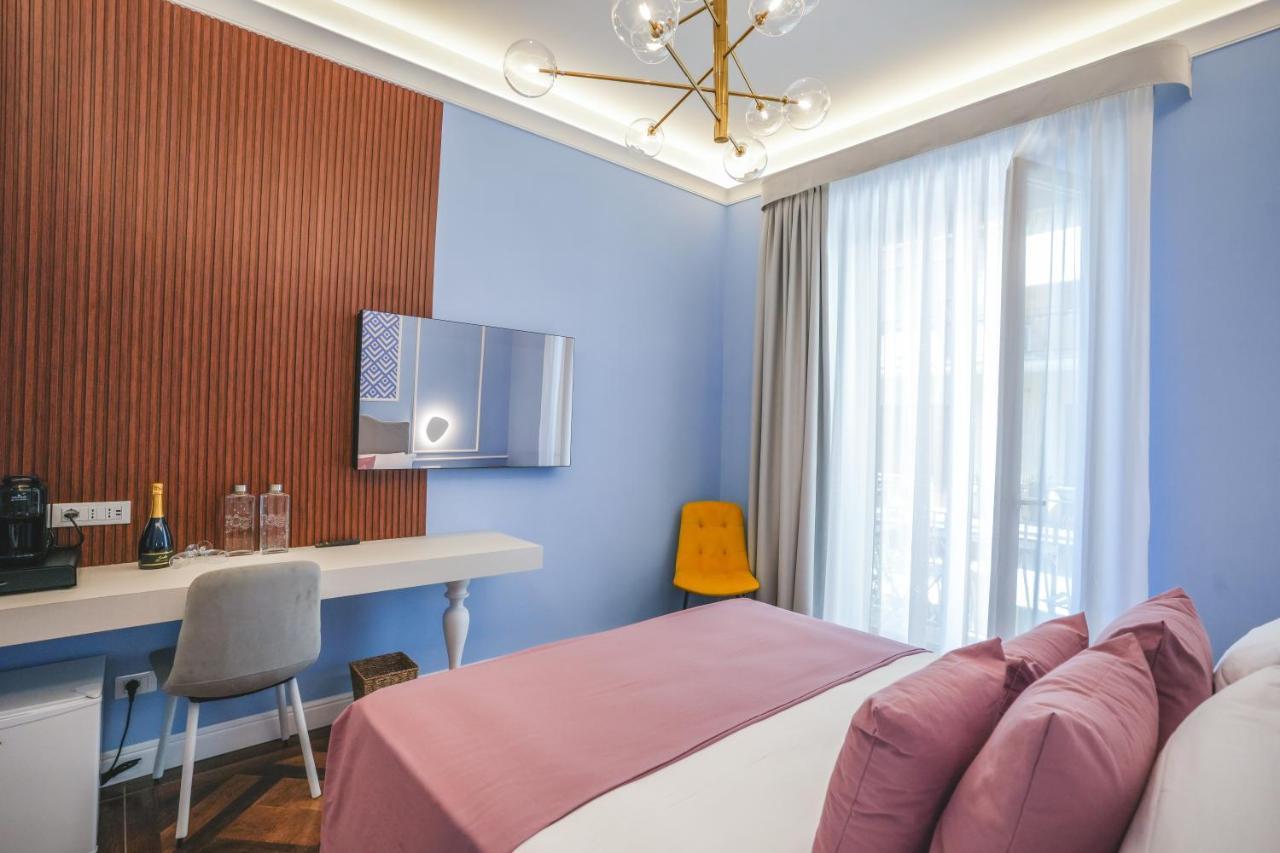 Cafe Latino Suites Sorrente Extérieur photo