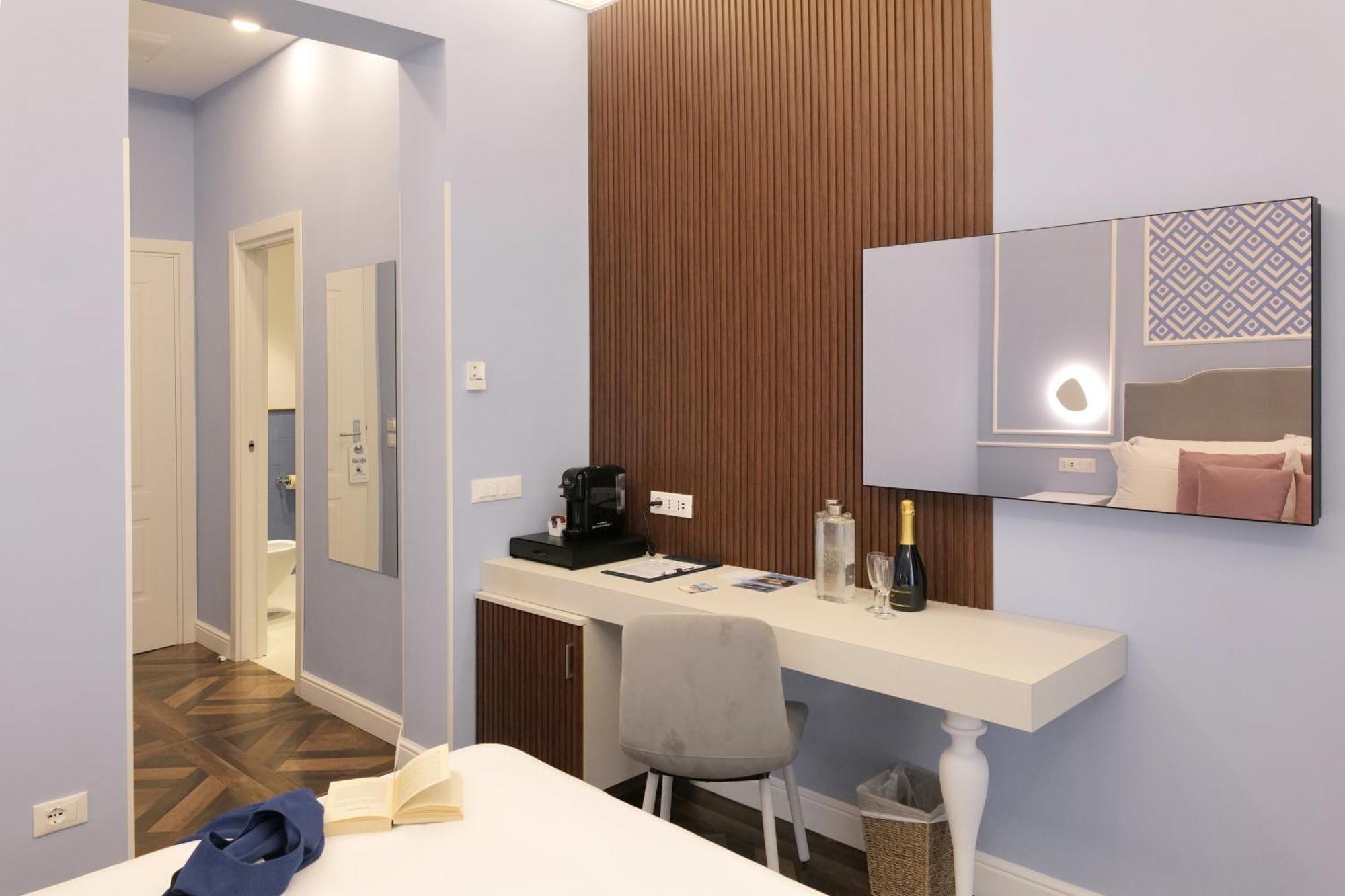 Cafe Latino Suites Sorrente Extérieur photo